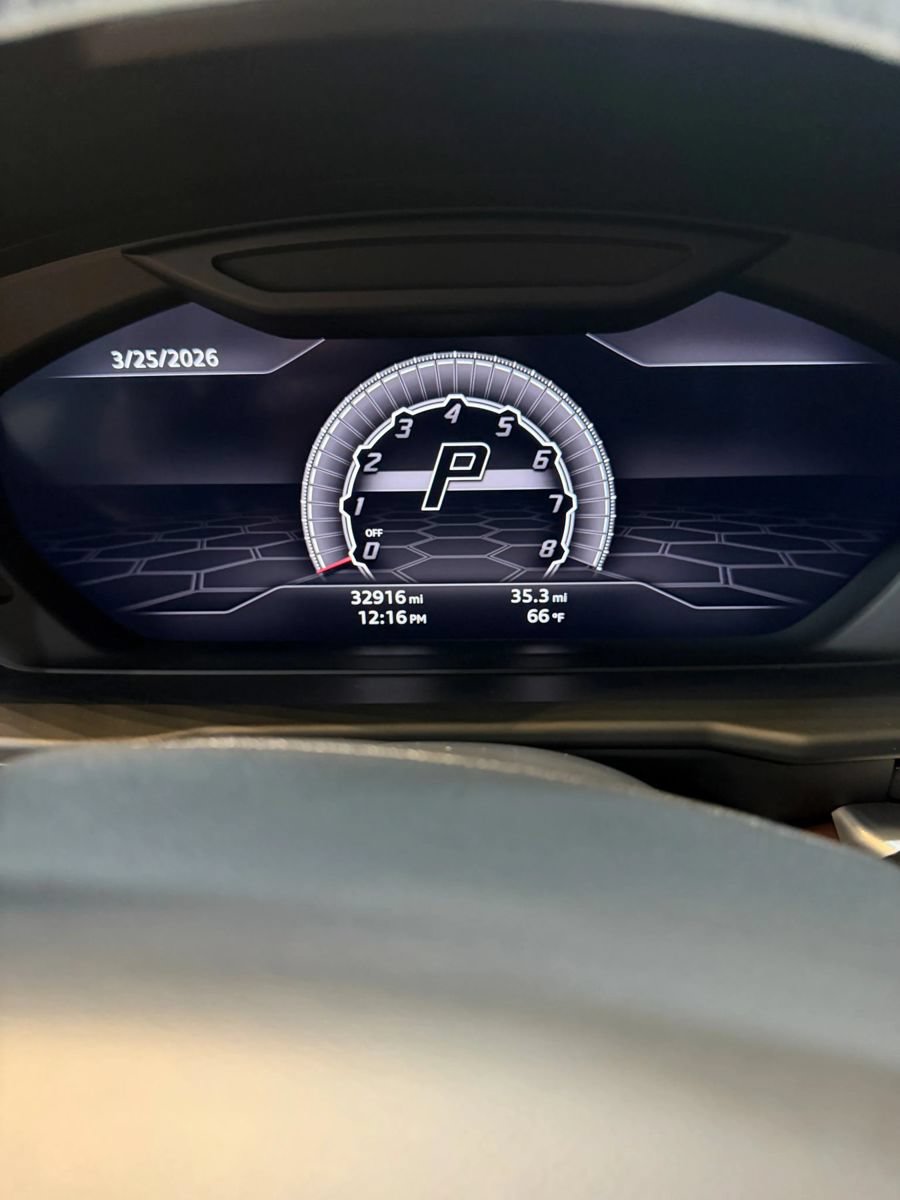 Used 2019 Lamborghini Urus AWD/4WD image 13