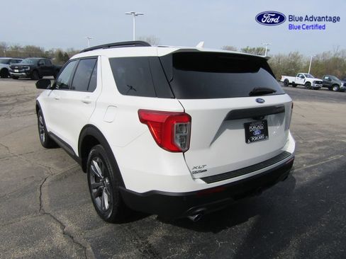 Certified 2023 Ford Explorer XLT w/ Equipment Group 202A AWD/4WD image 4