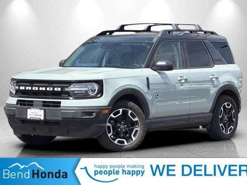 Used 2022 Ford Bronco Sport Outer Banks w/ Tech Package AWD/4WD image 1