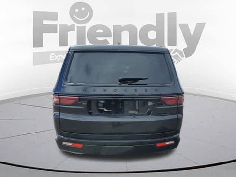 Used 2025 Jeep Wagoneer Series II w/ Premium Group I image 4