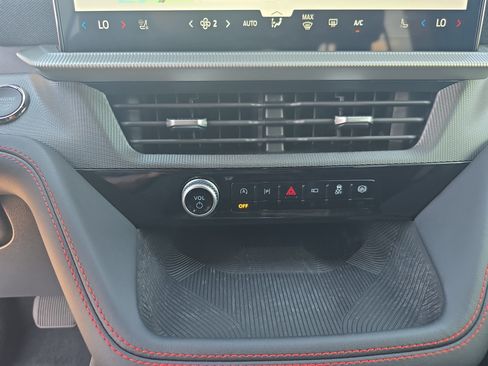 Used 2026 Ford Explorer ST w/ Sun And Sound Package AWD/4WD image 18