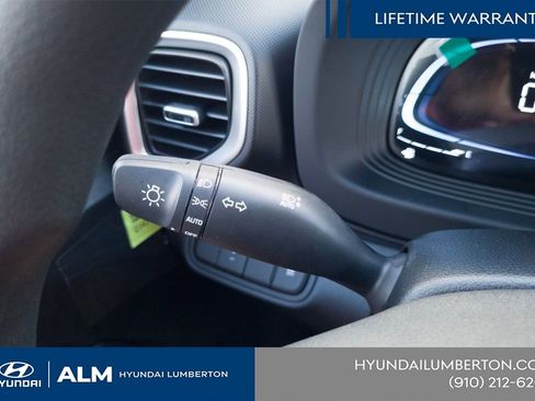 New 2026 Hyundai Venue SE FWD image 29