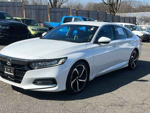 Used 2020 Honda Accord Sport image 3