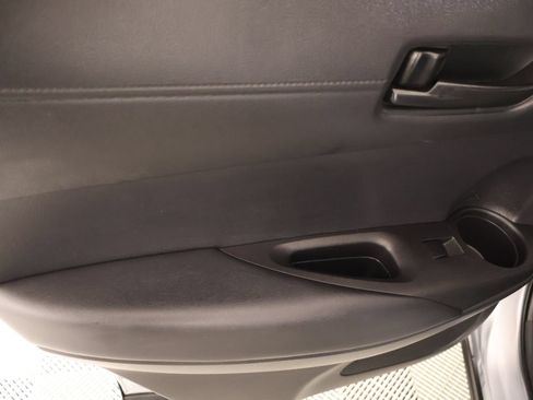 Used 2025 Toyota Corolla Cross AWD Hybrid image 15