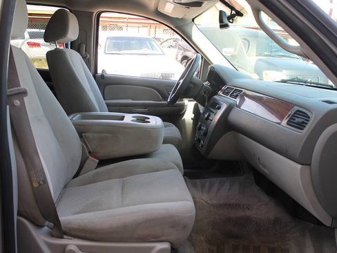 Used 2007 GMC Yukon SLE RWD image 28