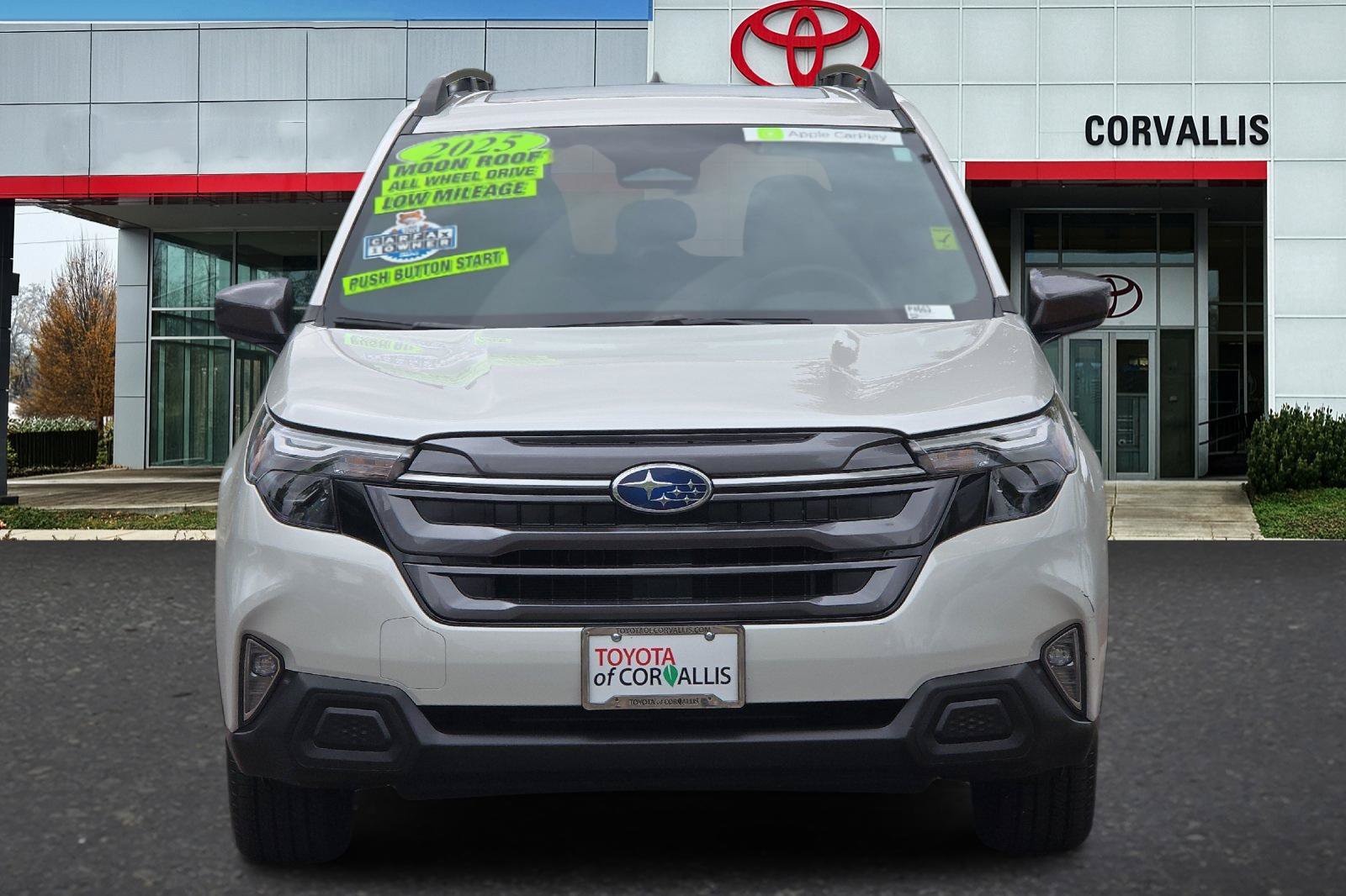 Used 2025 Subaru Forester Premium AWD/4WD image 9