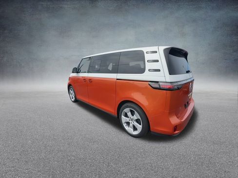 New 2025 Volkswagen ID. Buzz Pro S Plus image 15