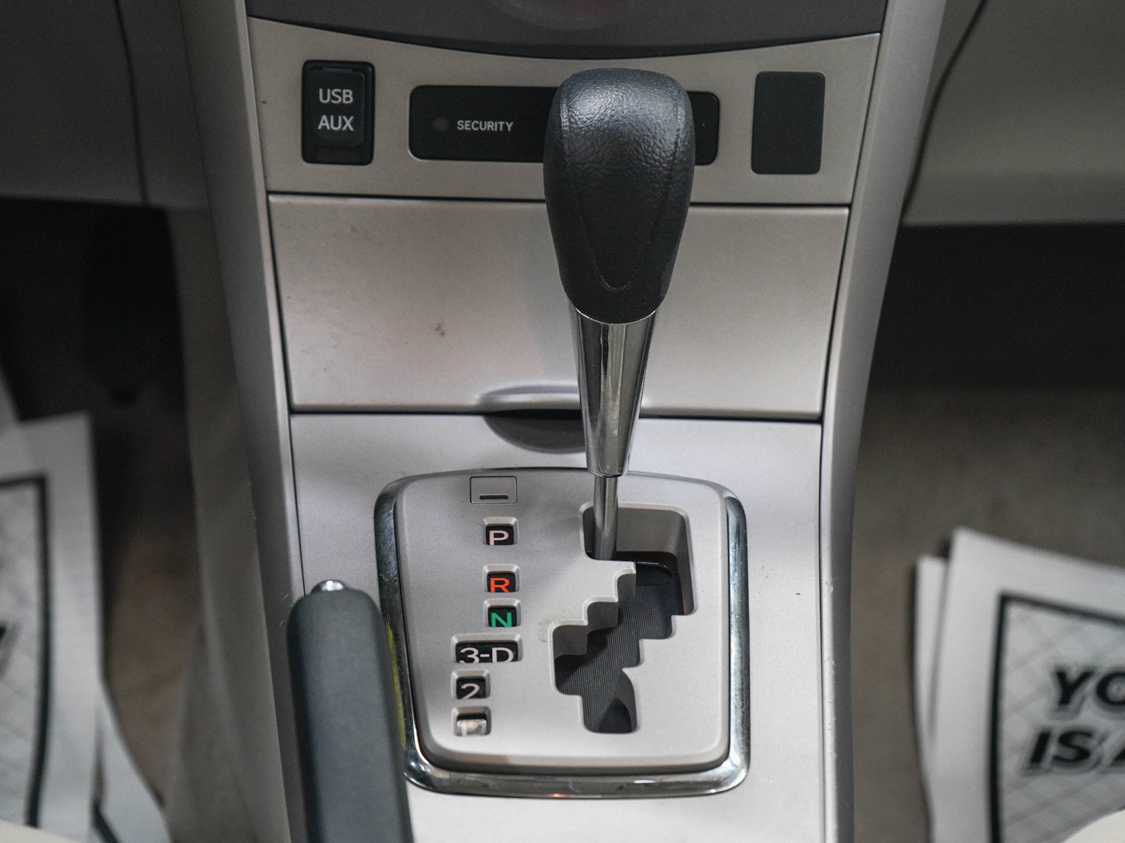 Used 2013 Toyota Corolla LE FWD image 17