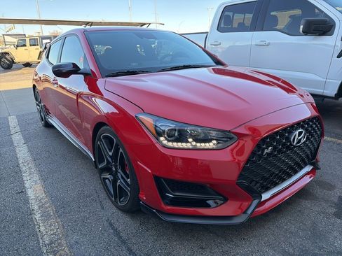 Used 2022 Hyundai Veloster N image 4
