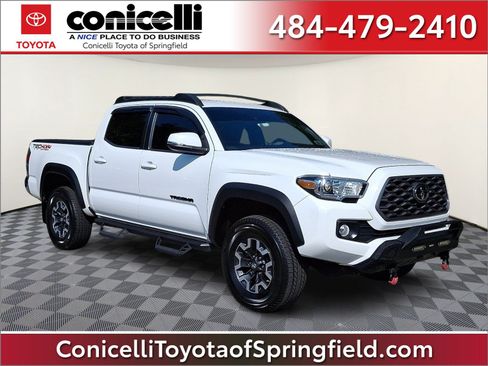 Used 2020 Toyota Tacoma TRD Off-Road AWD/4WD image 1