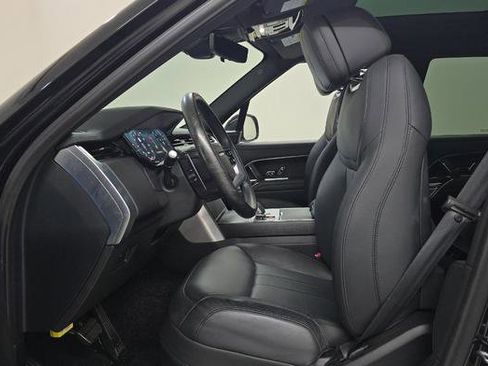 Used 2024 Land Rover Range Rover SE image 5
