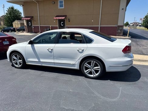 Used 2014 Volkswagen Passat TDI SE FWD image 7