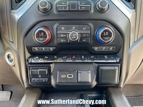 Used 2021 Chevrolet Silverado 1500 LTZ w/ LTZ Premium Package AWD/4WD image 41