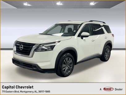 Used 2025 Nissan Pathfinder SV