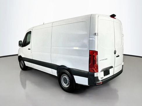 Used 2022 Mercedes-Benz Sprinter 1500 image 5
