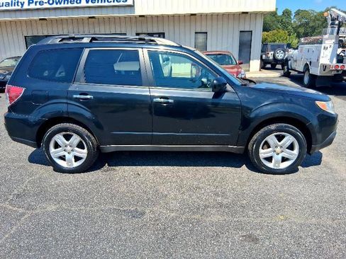Used 2010 Subaru Forester 2.5X Premium image 10