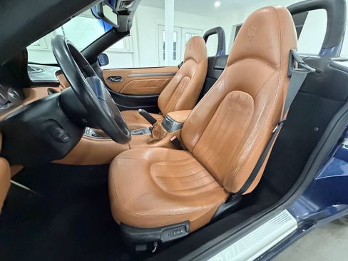 Used 2005 Maserati Spyder GT RWD image 24