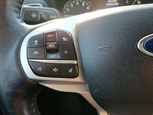 Used 2021 Ford Explorer XLT w/ Equipment Group 202A image 23