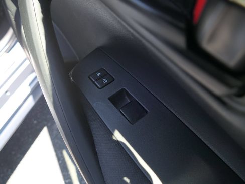 Used 2022 Toyota Corolla LE FWD image 26