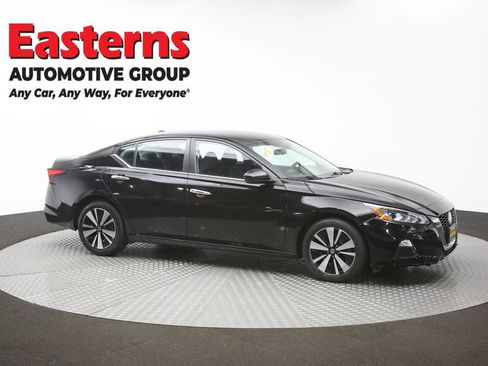 Used 2022 Nissan Altima 2.5 SV FWD image 47