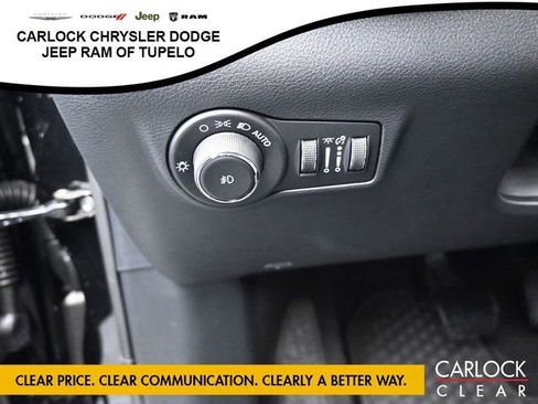 New 2026 Jeep Compass Latitude image 14