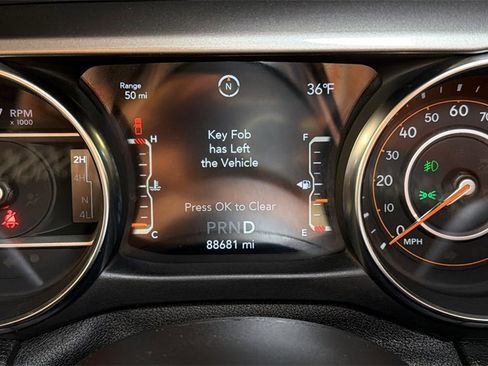 Used 2020 Jeep Gladiator Overland image 35