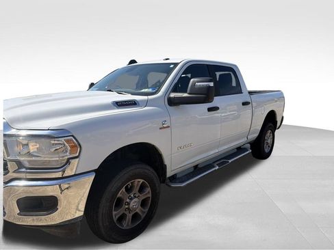 Used 2024 RAM 2500 Big Horn AWD/4WD image 7