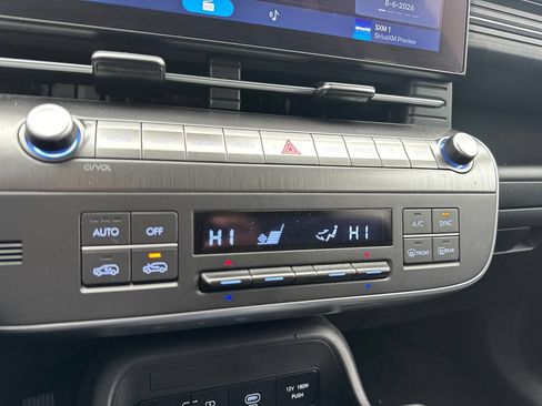 Used 2024 Hyundai Kona SEL AWD/4WD image 17