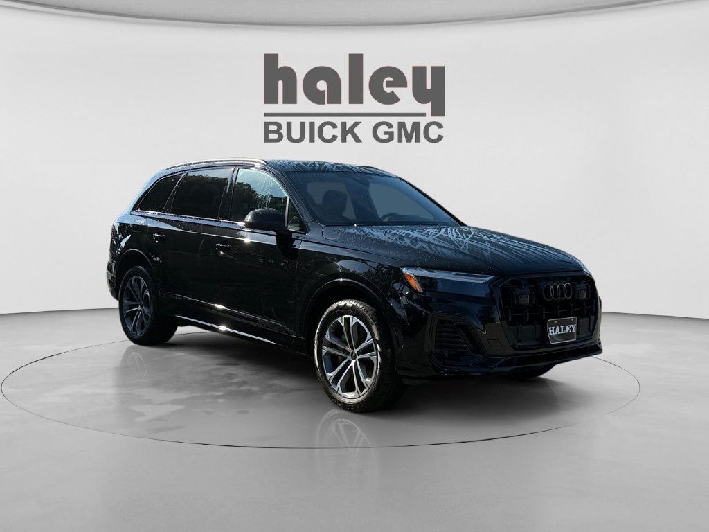 Used 2025 Audi Q7 2.0T Premium w/ Convenience Plus Package AWD/4WD image 7