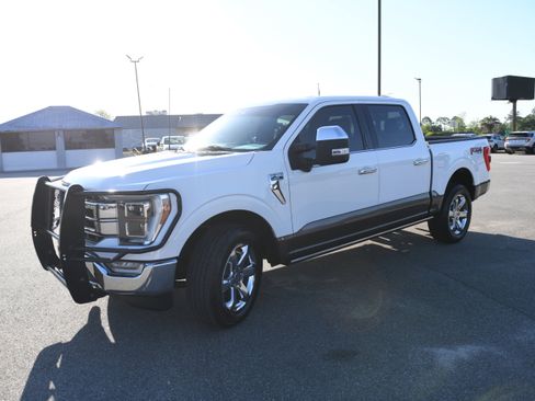 Used 2021 Ford F150 Lariat w/ Equipment Group 502A High AWD/4WD image 8