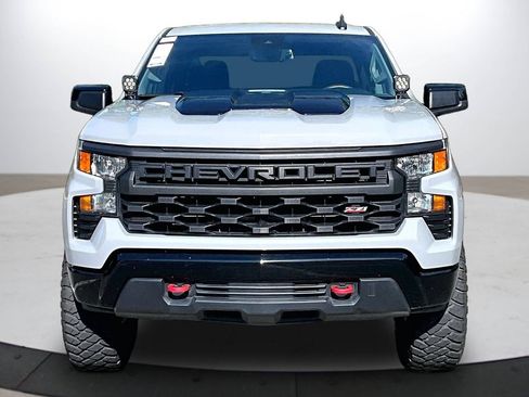 Used 2024 Chevrolet Silverado 1500 Custom Trail Boss AWD/4WD image 3