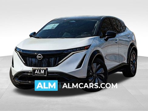 Used 2023 Nissan Ariya ENGAGE image 1