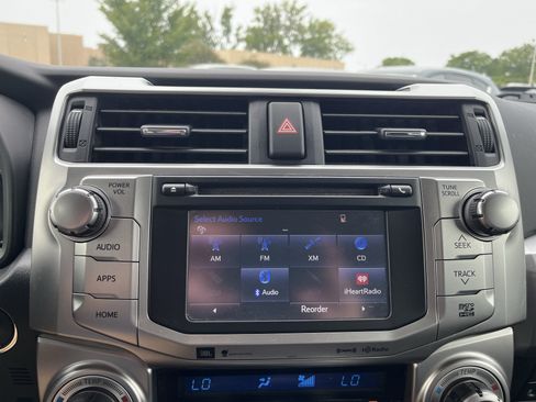 Used 2016 Toyota 4Runner Limited AWD/4WD image 27