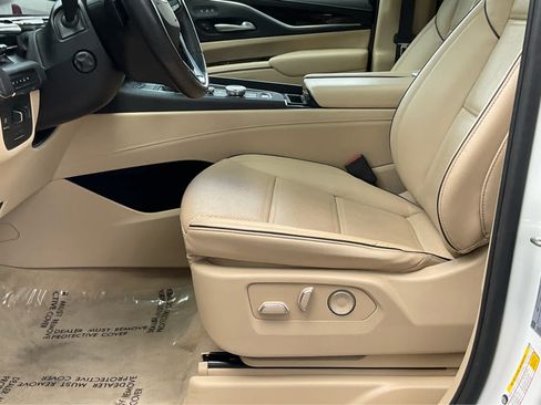 Used 2023 Cadillac Escalade Premium Luxury w/ Performance Package AWD/4WD image 12