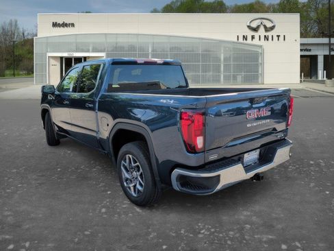 Used 2023 GMC Sierra 1500 SLE AWD/4WD image 5
