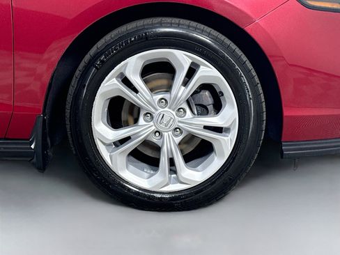 Used 2025 Honda Accord LX image 32