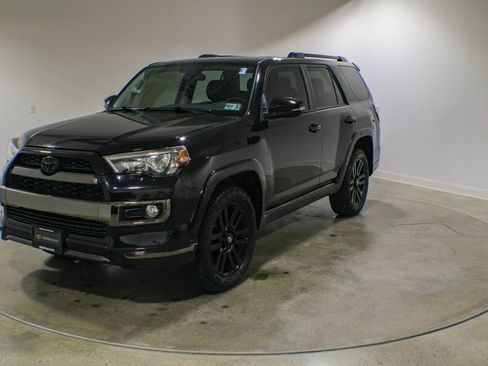 Used 2019 Toyota 4Runner Limited AWD/4WD image 1