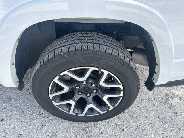 Used 2026 RAM 1500 Laramie AWD/4WD image 19