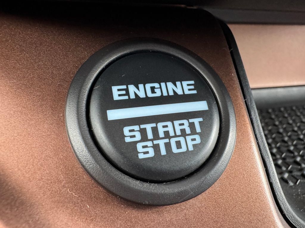 Used 2024 Ford Bronco Sport Outer Banks AWD/4WD image 16