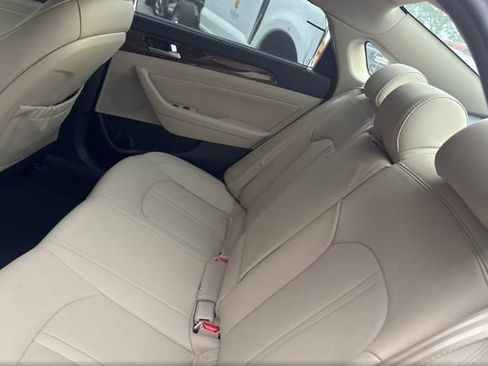 Used 2017 Hyundai Sonata Limited w/ Tech Package 03 FWD image 11