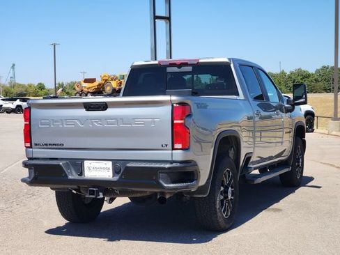 Used 2025 Chevrolet Silverado 2500 LT w/ Trail Boss Package AWD/4WD image 7