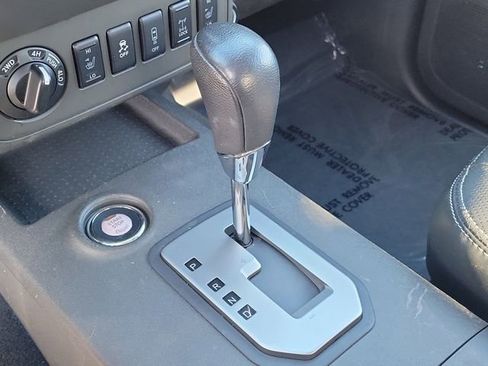 Used 2021 Nissan Frontier PRO-4X w/ Pro-4x Utility Package image 31