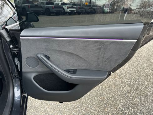 Used 2024 Tesla Model 3 Long Range image 16