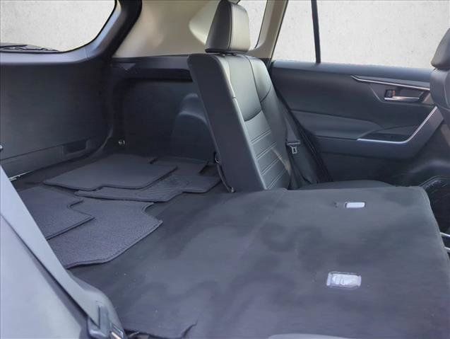 Certified 2023 Toyota RAV4 XLE Premium AWD/4WD image 28