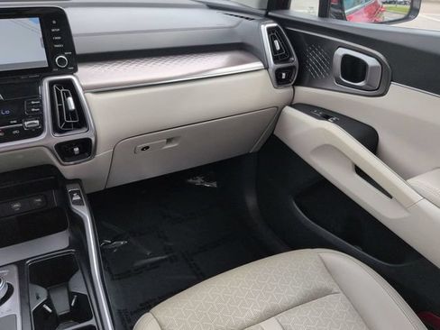 Used 2022 Kia Sorento S FWD image 17
