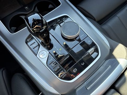 Certified 2022 BMW X5 xDrive45e w/ Climate Comfort Package image 17