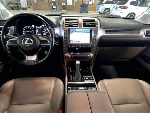 Used 2021 Lexus GX 460 Premium w/ Premium Package image 15