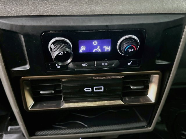 Used 2025 GMC Hummer EV 2X AWD/4WD image 28