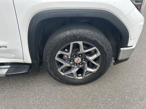 Certified 2023 GMC Sierra 1500 SLT image 30