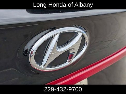 Used 2023 Hyundai Santa Fe SEL w/ Premium Package FWD image 10